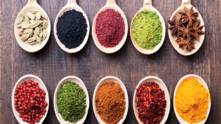 Mách bạn mẹo bảo quản gia vị để lâu mà không hư