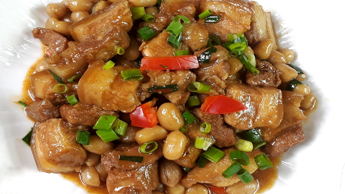 Thịt Ba chỉ kho lạc (Đậu phộng)